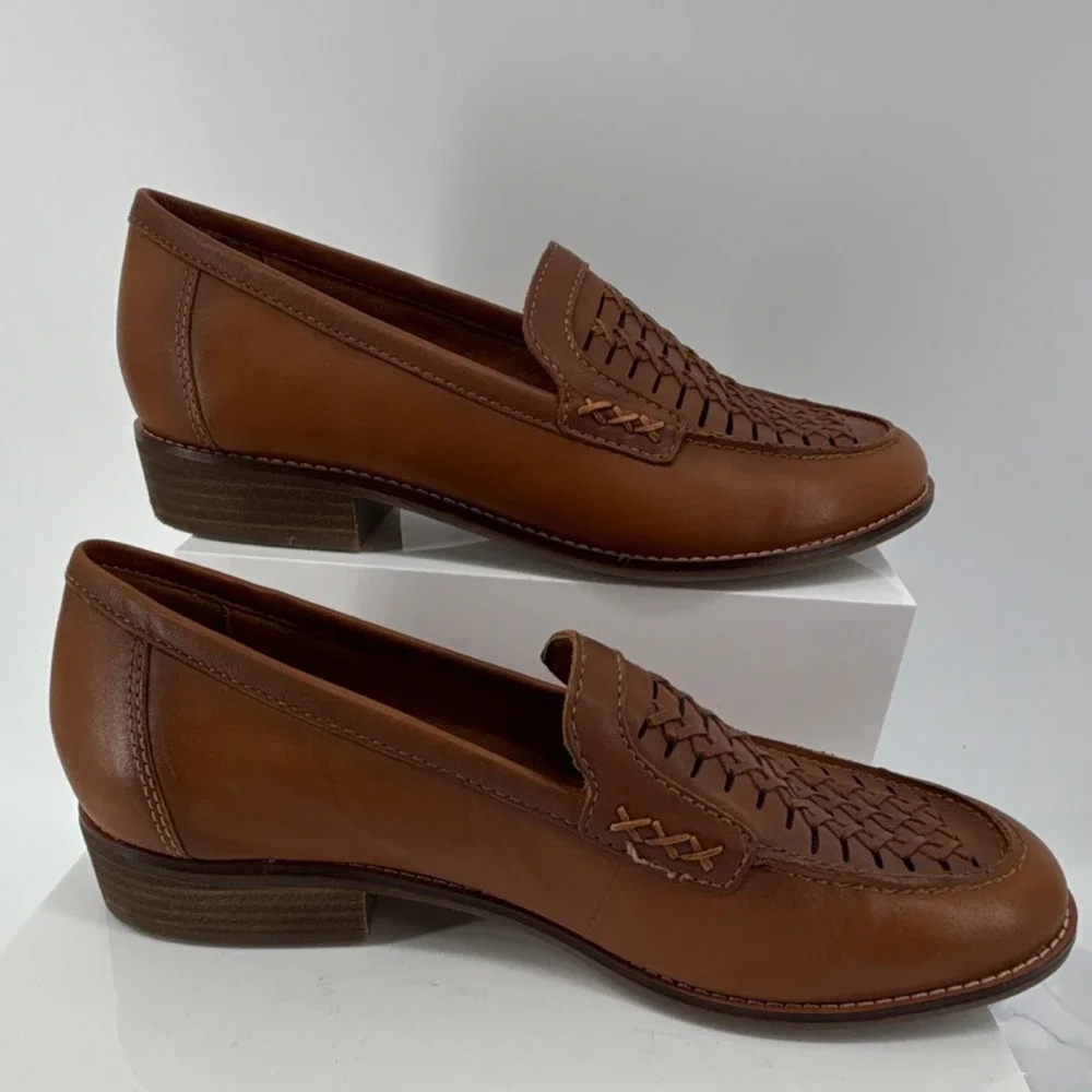 Earth Etelona Elona Round Toe Loafer Flat Women 7.5W Woven Leather Medium Brown